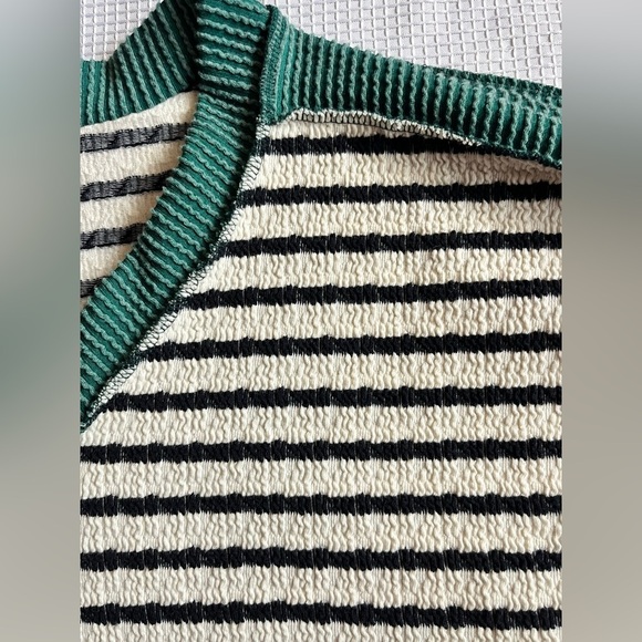 Heimish U.S.A. Women’s Long Sleeve Urban Ribbed Striped V-Neck Top 2X - Picture 9 of 12